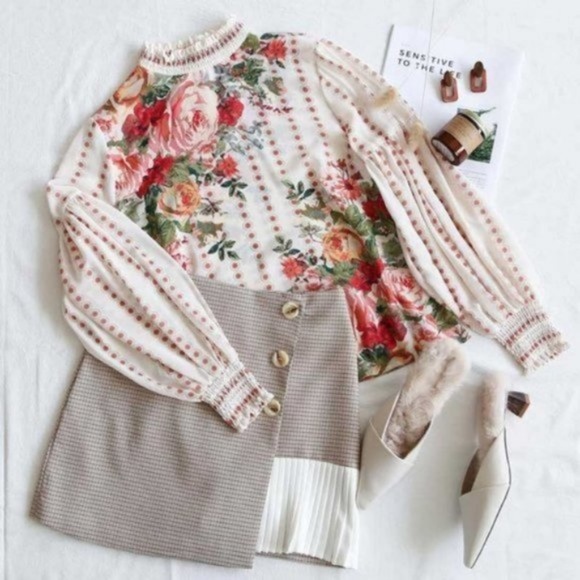 Boho Floral Print Polka Dot Mock neck Blouse - Picture 7 of 7